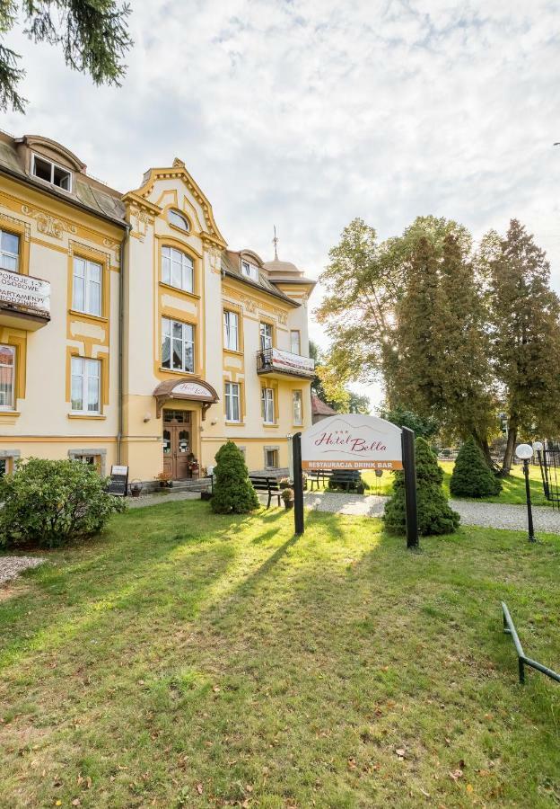 Hotel Bella Jelenia Góra Buitenkant foto